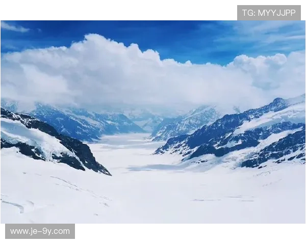 聚焦瑞士客场战袍展现阿尔卑斯精神与足球激情的完美融合